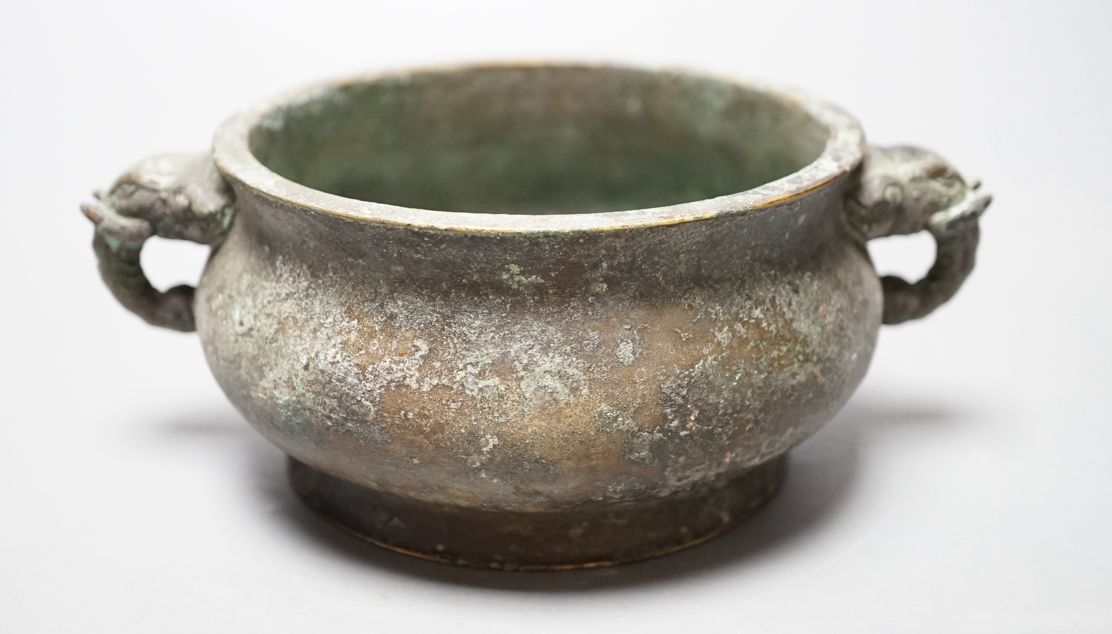 A Chinese bronze censer, 17cm